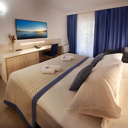 Hotel Cedra - & Adria 4*