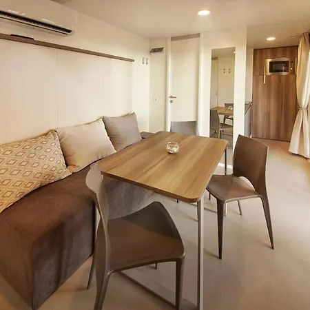 Cedra - & Adria Hotel