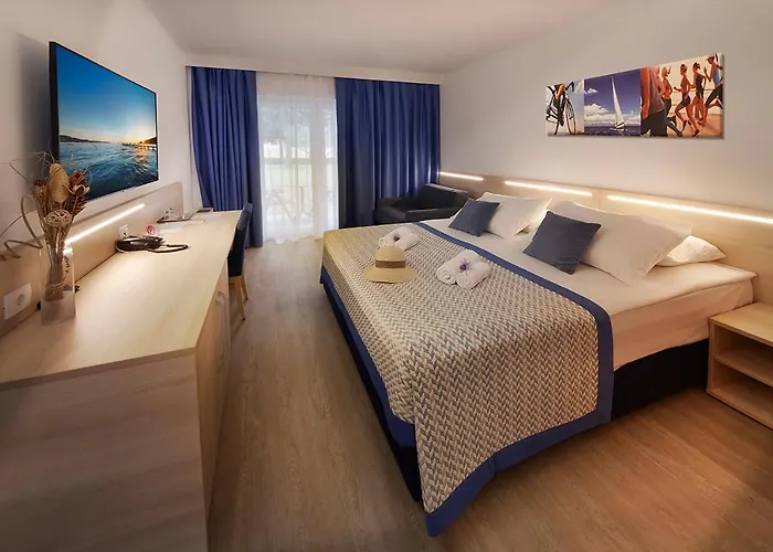 Cedra - & Adria Hotel