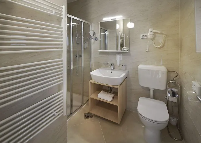 Hotel Cedra - & Adria